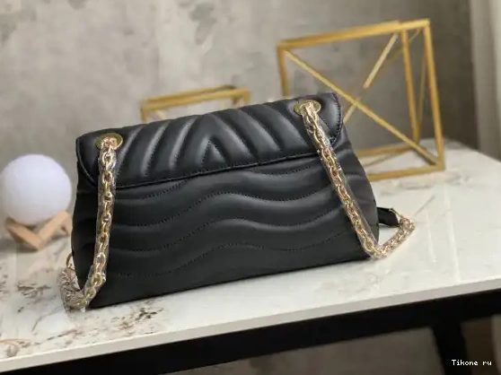 Cheap NEW VUITTON WAVE BAG LOUIS CHAIN 0701